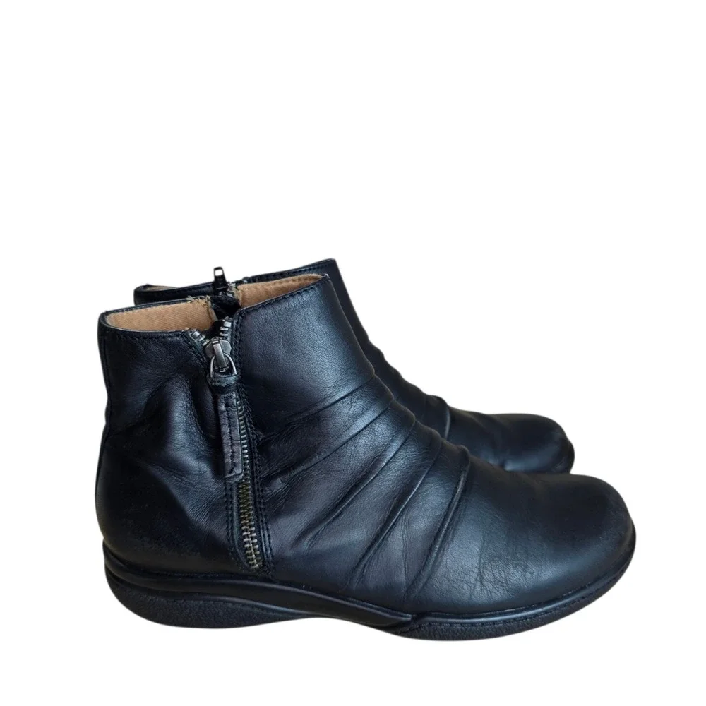 Clarks step out